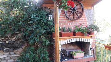 Фото Гостевой дом Guest House Stoletnika г. Ягодина 2